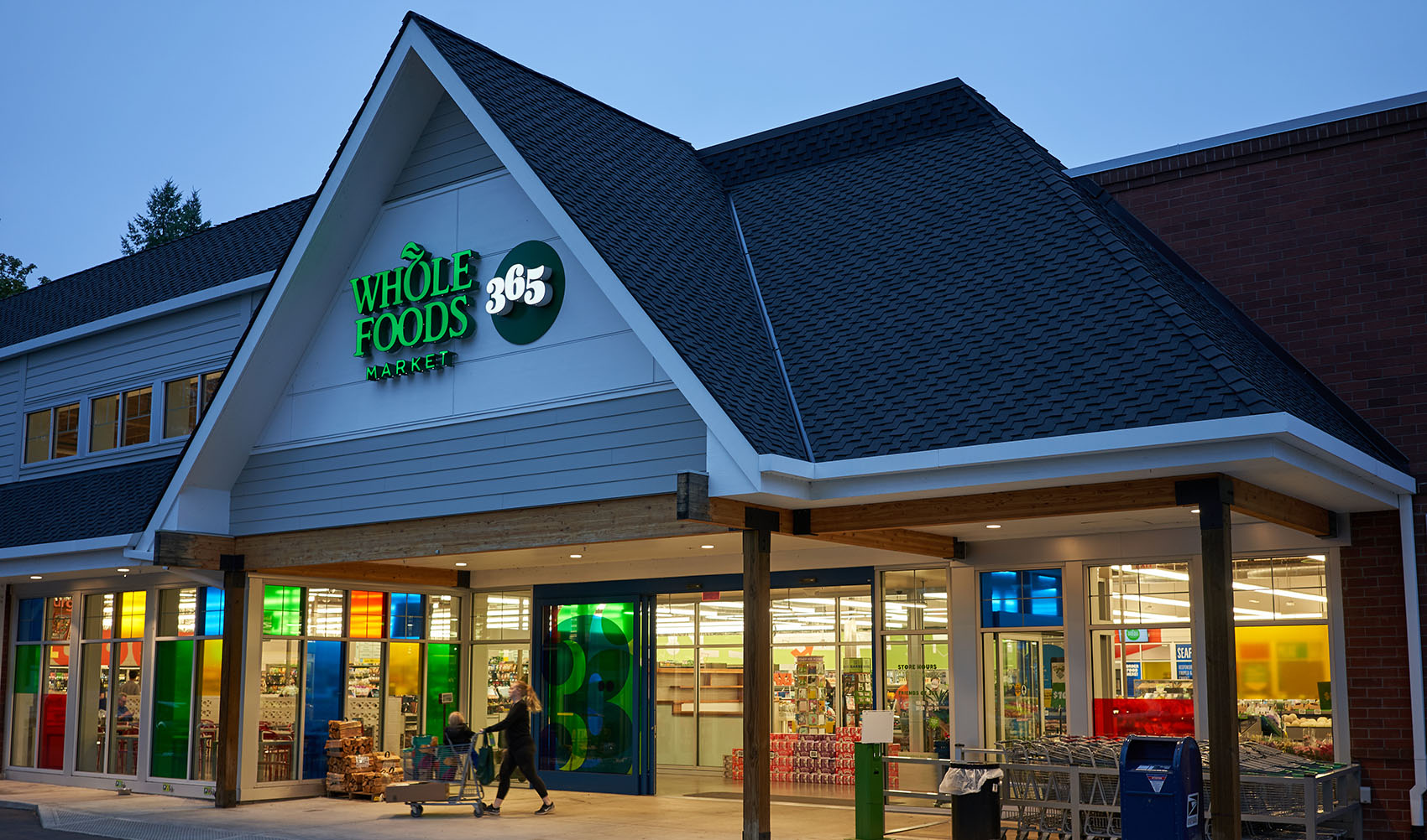 Whole Foods employee says he was told not to come back to work after refusing to remove anti-racist button - Street Roots News