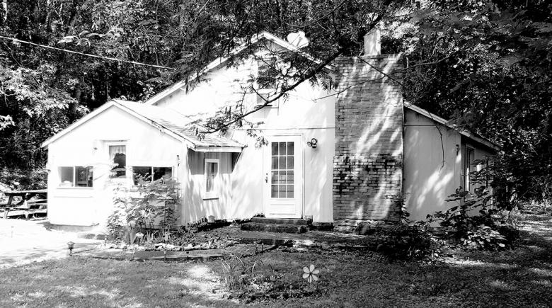 The cottage at Pimbina Hollow
